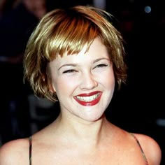 Drew Barrymore Hair, Drew Barrymore 90s, French Bob, Corte Bob, Hair Chalk, Short Bangs, Cute Haircuts, Wild Hair, Drew Barrymore