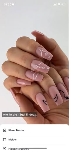 Angle Nails Design, Bestie Nails Friends Matching, Best Friend Nails Ideas Matching, Mate Nail Ideas, Initial Nails Valentines Day, Sister Nails Matching, Simple Matching Nails, Cute Prom Nails Acrylic, Valentines Nails Initials