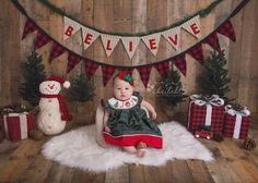 Outdoor Christmas Photos, Christmas Pictures Kids, Photo Backdrop Christmas, Baby Christmas Photos, Christmas Photo Props, Photography Christmas, Xmas Photos, Christmas Photo Booth