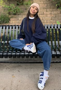 Cute Autumn Outfits, Nike Uptempo, Sweat Gris, Outdoor Streetwear, Modest Casual Outfits, Cute Autumn, Skandinavian Fashion, Casual College Outfits