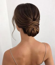 Sanggul Modern, Formal Hairstyles For Long Hair, Simple Prom Hair, Guest Hair, Stylish Hairstyles, Bridesmaid Hair Makeup, Ball Hairstyles