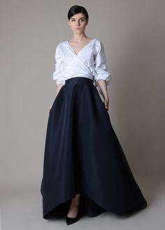 Long Taffeta Skirt, Skirt Outfits Ideas, Long Skirt And Top, Prom Skirt, Black Tie Attire, High Waist Long Skirt, Ball Skirt, Long Skirt Outfits