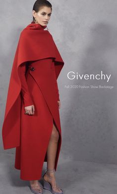 Avangard Fashion Style, Givenchy Wedding Dress, Look Gatsby, Fashion Show Backstage, Fall Fashion Coats, Kaia Gerber, Abayas Fashion, Abaya Fashion, Look Vintage