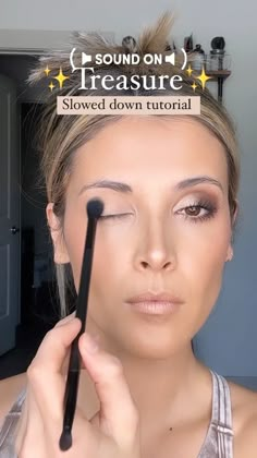 Comment TREASURE or text the word TREASURE to 707-883-1803 for link to eyeshadow Palette + Lip colors🤗 Hope you find this helpful… | Instagram Eyeshadow Brown Eyes, Everyday Eyeshadow, Hooded Eye Makeup Tutorial, Natural Smokey Eye, Eyeshadow Tutorials, Makeup Tips For Older Women, Gold Eye Makeup, Simple Eyeshadow, Beginners Eye Makeup