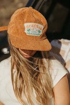 Hand-drawn Seaesta Surf graphic patch on a thick corduroy adjustable hat. Designed in sunny Southern California. Tan corduroy adjustable hat with patch Fabric strap with brass metal closure Do not wash / spot clean only Surfy Outfits, Beachy Hats, Granola Hats, 5 Panel Hat Outfit, Clothing Photoshoot Ideas Products, Merch Photography, Hippie Hats, Hats Aesthetic, Corduroy Hats