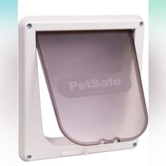 the pet safe is open and ready to be used