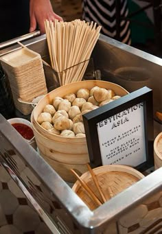 Dumplings At Wedding, Dim Sum Wedding, Wedding Food Cart, Dimsum Party, Dim Sum Party, Dumpling Party, Hibachi Party, Dumplings Chicken, Chinese New Year Celebration