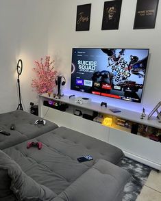 Games Room Inspiration, Small Game Rooms, Mens Bedroom Decor, Hypebeast Room, Living Room Setup, Deco Studio, Apartment Living Room Design, Future Apartment Decor, Bedroom Setup