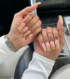 Gold Themed Nails, Gold Almond Acrylic Nails, Easter Poems, 25th Bday, Bday Photoshoot, Pretty Hurts