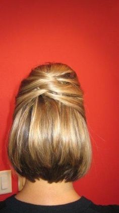 updo for short hair, half up-half down Updo For Short Hair, Bangs Curly, Hair Aesthetic, Short Wedding Hair, Half Up Hair, Hair Tips