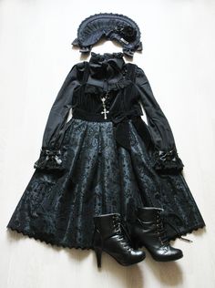 J Necklace, Harajuku Japan, Lolita Outfits, Elegant Gothic, Edgy Outfits