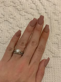 Matte Tan Acrylic Nails, Short Coffin Shape Nails Matte, Nude Nails Coffin Short, Matte Biab Nails, Short Brown Matte Nails, Fall Short Coffin Acrylic Nails, Fall Acrylic Nails Autumn Coffin Matte, Brown Nails Acrylic Matte, Short Coffin Simple Nails