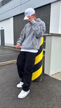 Streetwear Ideas, Outfit Streetwear, Black Men Street Fashion, Men Street Fashion, Streetwear Mode, Mens Trendy Outfits, Street Fashion Men Streetwear