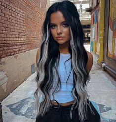 White Blonde On Dark Hair, Long Black Hair With Blonde Underneath, Long Black Hair With Blonde Streaks, Rhianna Hair Styles, Cool Two Toned Hair, Black And White Hair Extensions, Black And White Blonde Hair, Hair Colors With Black, Jet Black Hair With Highlights Blondes