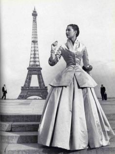 Dior New Look, Vogue Vintage, Dior Collection, Carmen Miranda, Patrick Demarchelier, Look Retro, Dior Vintage, Paris Mode, Fashion 1950s