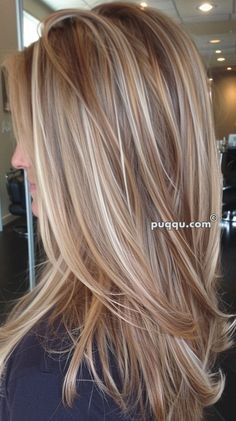 Dimensional Beauty: Stunning Blonde Hair with Lowlights Ideas Blonde Hair With Dark Blonde Lowlights, Lowlights On Bleached Hair, Blonde To Hide Gray Hair, Blonde Ideas, Fall Blonde Hair Color, Fall Blonde Hair, Summer Blonde Hair, Hair Highlights And Lowlights, Light Blonde Hair