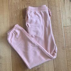 Madewell Light Pink Sweatpants Size S Nwot. Super Soft And Brushed, Warm Fabric. Tried On For Size Once. About 26” Inseam, Ankle Length At 5’4”. Spring Cleaning So Wanted To Find This A New Home. Please Review Pictures For More Information, Thank You! Light Pink Sweatpants, Pink Sweatpants, Spring Cleaning, Ankle Length, Track Pants, Madewell, Light Pink, Pant Jumpsuit, Sweatpants