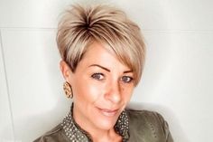 23 Best Pixie Haircuts for Older Women (2023 Trends) Ladies Short Hairstyles For Thick Hair, Choppy Pixie Cut, Choppy Haircuts, Shark Toy, Bob Haircut Curly, Thick Hair Cuts, Pixie Bob Haircut, Short Shag