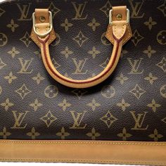 Gently Used Lv Monogram Alma Pm. Perfect Size For Daily Use. Timeless Design When You Buy The Alma Pm In Monogram Canvas, You Can Rest Assured Knowing That This Design Will Not Be Outdated In Just A Few Years. Top-Handle Bags Are Always Considered Classy, And The Dome Shape Is A Classic Silhouette.With Its Padlock, Key Bell, Art Deco Shape, And Articulated Handles The Alma Pm Is A Louis Vuitton Classic. Art Deco Shapes, Bell Art, Alma Pm, Lv Monogram, Classic Silhouette, Monogram Canvas, Louis Vuitton Bag, Louis Vuitton Monogram, Top Handle