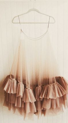 Bohol, Mode Inspo, Mode Inspiration, Fashion Details, A Dress, Lany, Couture Fashion, Diy Clothes, Ruffles