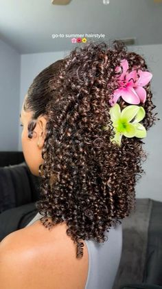 Hairclip Hairstyles Short Hair, Coily Hairstyles, Curly Braided Hairstyles, Curly Hair Care Routine, Different Curls, Curls For The Girls, Hairstyle Inspo