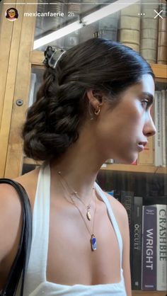 Italian Hair, Hair Inspo Color, Dream Hair, Pretty Hairstyles, Wavy Hair, Hair Looks, Hair Goals, Hair Lengths, Hair Inspo