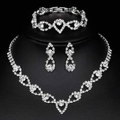 Silver Rhinestone Necklace Earrings Bracelet Jewelry Sets | Bridelily — Bridelily.com #bridelily#weddingjewelrysets#charming#shiny Crystal Bridal Jewelry Sets, Crystal Jewelry Sets, Image Model, Wedding Accessories Jewelry, Rhinestone Bridal, Wedding Jewelry Sets, Bridal Jewelry Sets, Bridal Necklace, Rhinestone Necklace