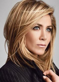 Warm Blonde Hair, Honey Hair Color, Jennifer Aniston Hair, Boy Haircuts, Cool Blonde Hair, Caramel Hair, Blonde Hair With Highlights, Hair Color Highlights, Haircut And Color