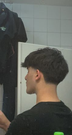 Taper With Long Hair Boy, Clean Taper Fade, Low Skin Taper Fade, Lowfade Taper Straight Hair, Taper Fade Low Haircut, Low Taper Messy Top, Low Taper Haircut Straight Hair, Fluffy Hair Taper Fade, Low Taper Back