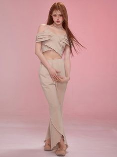 ❤︎ off-the-shoulder cropped top + flared pants❤︎ Flare Pants Set, Cropped Flare Pants, Off Shoulder Crop Top, Cropped Tops, Cropped Flares, Flared Pants, Shoulder Crop Top, Spice Girls