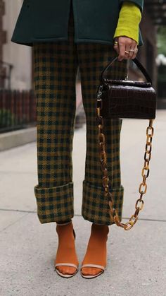 40s Mode, Mode Editorials, Winter Mode, Plaid Pants, Mode Vintage, Looks Vintage