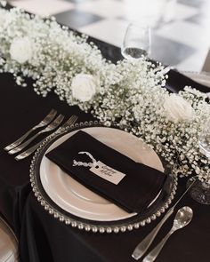 Black White And Pearls Wedding, Grad Dinner, Timeless Color Palette, When I Get Married, Pro Tip, Modest Wedding, Event Company, Wedding Table Settings