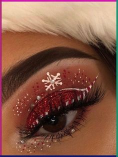 Red Christmas Eyeshadow Looks, Egirl Christmas Makeup, Mistletoe Makeup, Christmas Elf Makeup Looks, Elf Makeup Looks Christmas, Red Christmas Makeup, Christmas Tree Makeup, Elf Makeup Looks, Christmas Elf Makeup