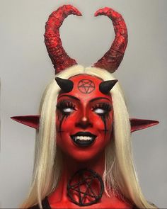 Devil Makeup Halloween, Demon Halloween Costume, Demon Makeup, Demon Costume, Devil Makeup, Halloween Make-up Looks, Horror Make-up, Creepy Halloween Makeup