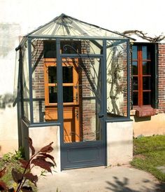 Small Enclosed Porch, Porch Enclosures, Front Porch Design, Bow Window, Door Canopy, Front Door Porch, House Extension Design, House With Porch