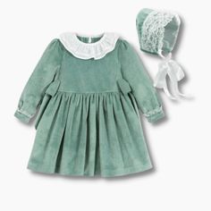 Princess Velvet Dress - Momorii Outfits For Christmas, Lace Bonnet, Child Dress, Green Velvet Dress, Create Outfits, Green Velvet, Little Princess, Velvet Dress