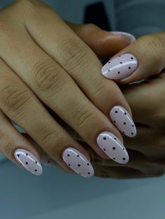 fall nails inspo 🍂🤎 Polka Dot Nail Designs, Polka Dot Nail Art, Fall Acrylic Nails, Dots Nails, Neutral Nails, Elegant Nails, Dream Nails