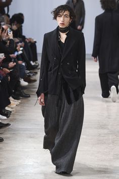 Ann Demeulemeester, Look #13 Alternative Suit, Scorpio Style, Clothes Reference, Glamorous Fashion, Genderless Fashion, Damir Doma, Menswear Runway, American Gothic, Metal Magazine