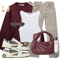 Leopard Sneakers Outfit, Leopard Print Pants Outfit, French Chic Fashion, Jogger Outfit, Printed Pants Outfits, 2015 Outfits, Leopard Print Jeans, Leopard Sneakers, Fall 24