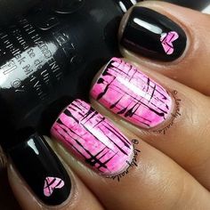 In the modern fashion world, black often represents stability or conservatism, because it is worn to work or on serious occasions. Pink is the color of childish innocence, purity and youth that als... Unghie Nail Art, Valentine Nail Art, Black Nail Designs, Pink Nail Designs, Black Nail, Get Nails, Cute Nail Art, Fabulous Nails