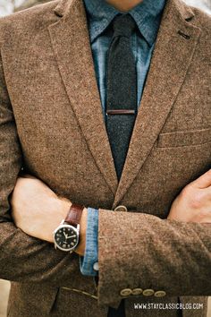 Tie clips, textures, and tweed | Stay Classic Gentleman Mode, A Man In A Suit, Man In A Suit, Herren Style, Wedding Suit, Sharp Dressed Man, Well Dressed Men, Gentleman Style, Suit And Tie