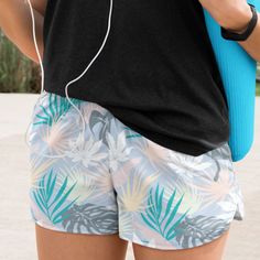 These sports shorts are perfect for sitting at the beach, running errands around town, or just lounging around on a Sunday. This fabulous design will look great with any style and keep you feeling relaxed and comfortable throughout your day. 96% Polyester / 4% Elastane Water-Repellent Stretchy Microfiber Elastic Waistband Mesh Pockets 2.5″ Inseam Palm Print, Hawaiian Print, Donate To Charity, Athletic Shorts, Sport Shorts, Running Errands, Water Repellent, Looks Great, How Are You Feeling