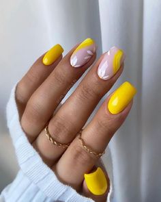 Summer Yellow Nails, Milky Nails, Nagel Tips, Summer Yellow, Pink Nail, Short Nail Designs, Nails 2024