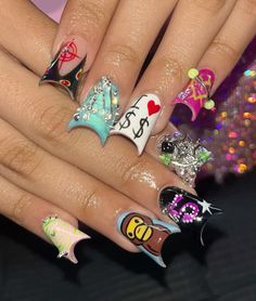 Brazilian Nails, Short Junk Nail Designs, Birthday Nail Set Ideas, Leo Nails, Nessa Nails, Hard Nails, Short Square Acrylic Nails, Room Stuff