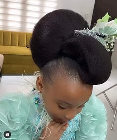 Afro Wedding, Quick Braided Hairstyles, Bridal Hairstyles, Wedding Hairstyle, Guest Dress, Wedding Guest Dress Summer, Natural Hairstyles