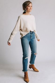 Shoes For Mom Jeans, Trendy Mom Outfits Fall, Shoes For Mom, Mom Outfits Fall, Clad And Cloth, Trendy Mom Outfits, Trendy Mom, Style Jeans, Cream Sweater