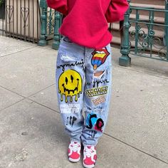 Street Style Graffiti, Skateboard Pants, American Street Style, Cross Pants, Skate Pants, Street Jeans, American Street, Black And White Stars, Custom Jeans