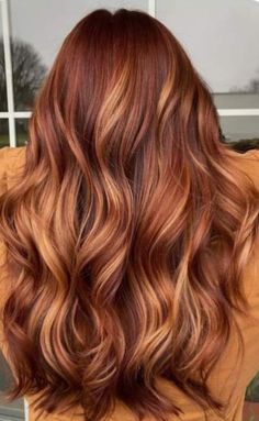 Boliage Hair Red Head, Balayage Hair Copper Caramel, Balayage Hair Fall, Balyage Long Hair Auburn, Cola Hair Color, Copper Boliage Hair, Coffee Ombre Hair, Red Balayage Hair Brunettes, Copper Dimensional Hair Color