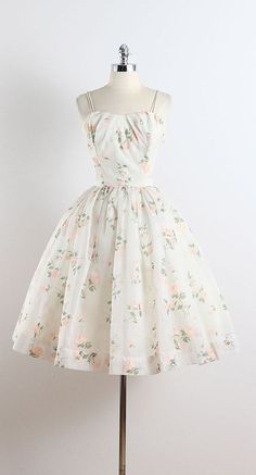 1950s Dresses Vintage, Vintage Party Dresses, Cute Dress Outfits, Vintage 1950s Dresses, 50 Style, Vintage Inspired Dresses, 1950s Dress, Mode Inspo