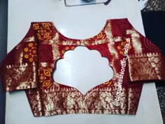 Trendy Blouse Patterns, Basic Blouse Designs, Green Blouse Designs, Boat Neck Blouse Design, Best Blouse Designs, Traditional Blouse Designs